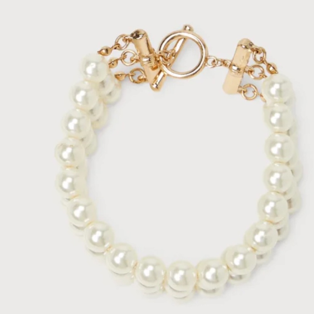 Pearl bracelet